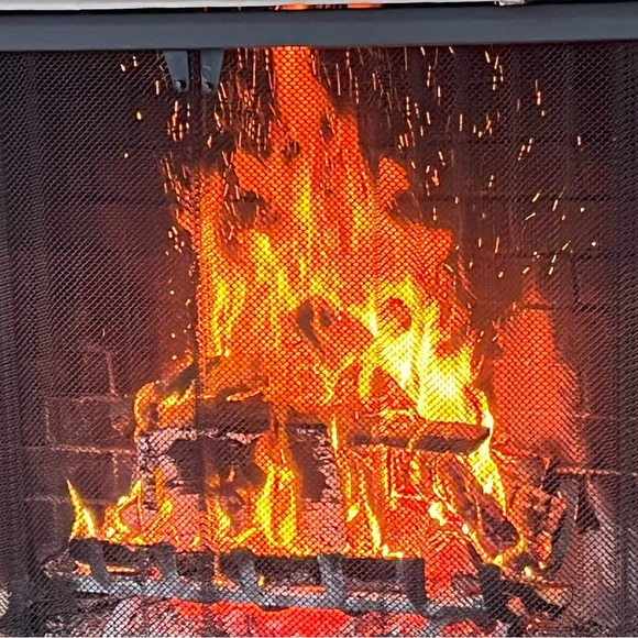 Louis Vuitton Lock in Gift Box - Picture 5 of 6